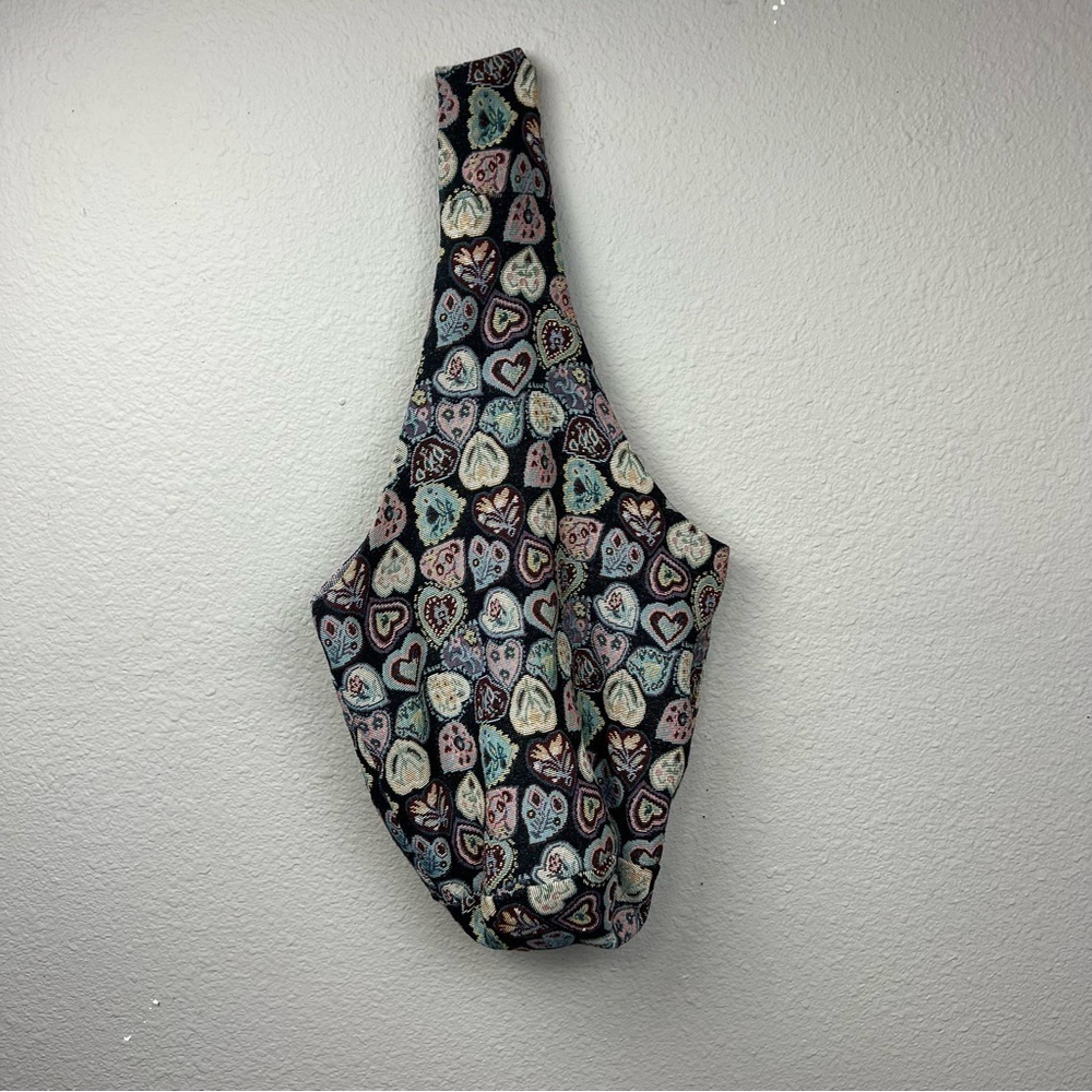 Heart Pattern Woven Tapestry Granny Core Bag - Picture 3 of 5